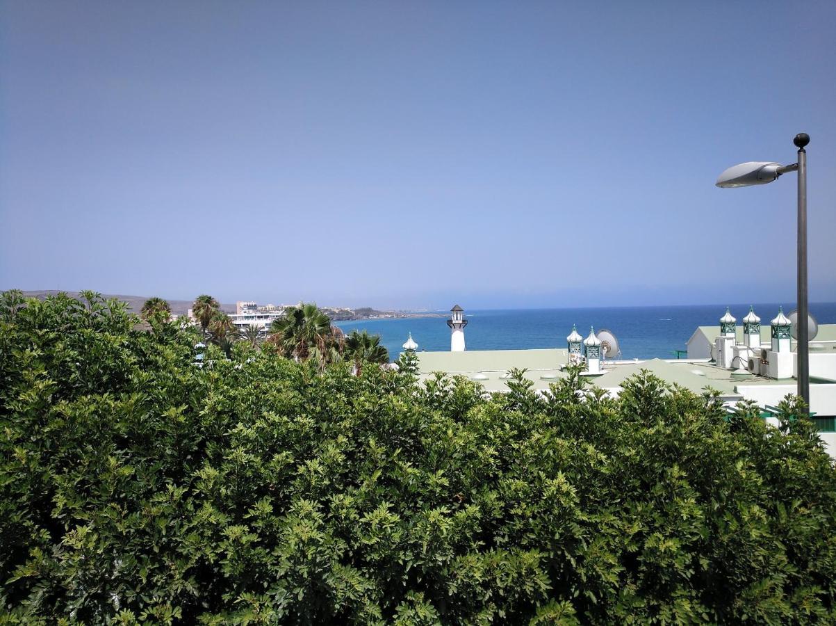 2 Calle Las Azucenas Playa Del Aguila  Екстер'єр фото