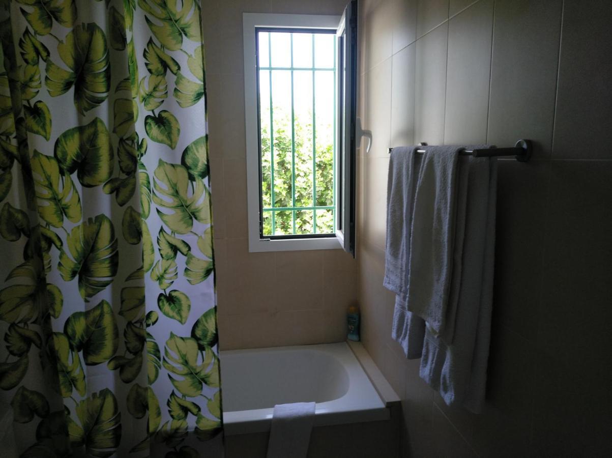 2 Calle Las Azucenas Playa Del Aguila  Екстер'єр фото