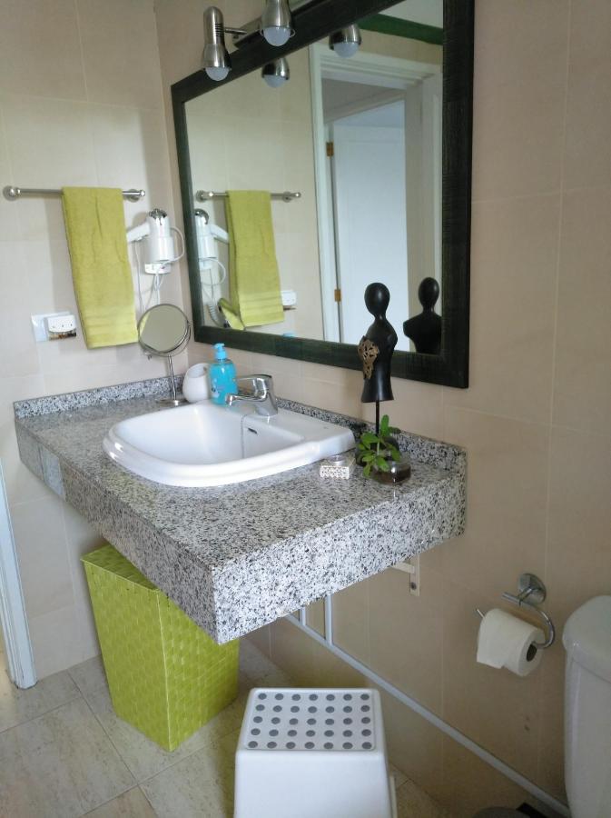 2 Calle Las Azucenas Playa Del Aguila  Екстер'єр фото
